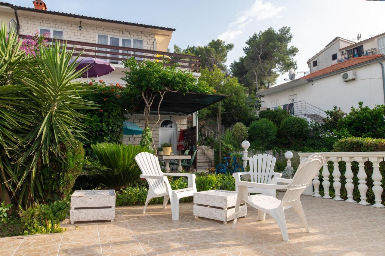 Villa Fjaba - By The Sea - With The Big Terraces & Great Sea View Trogir Dış mekan fotoğraf