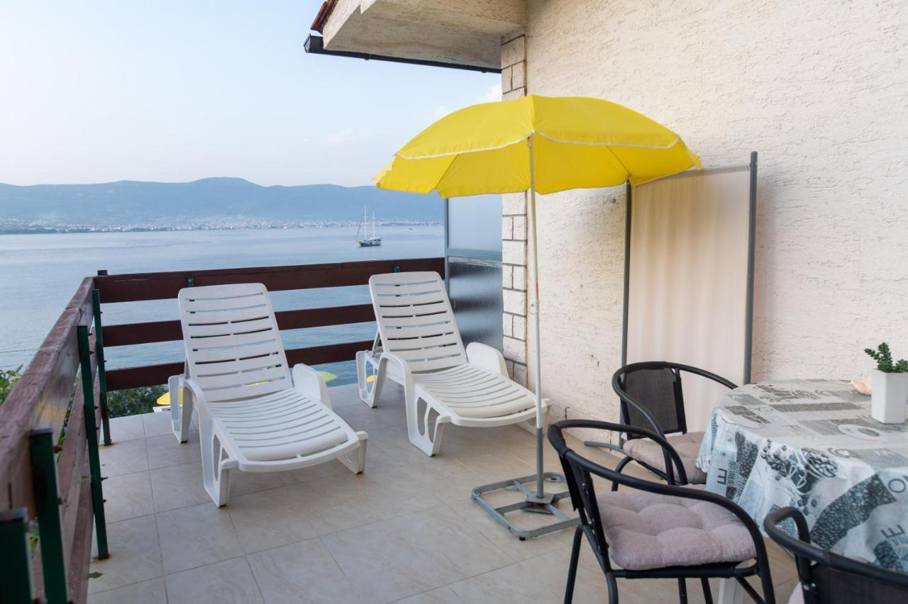 Villa Fjaba - By The Sea - With The Big Terraces & Great Sea View Trogir Dış mekan fotoğraf