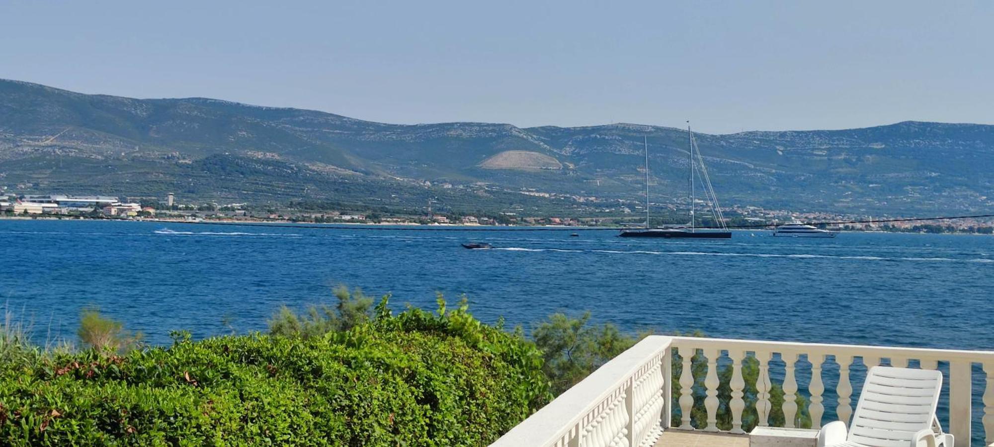 Villa Fjaba - By The Sea - With The Big Terraces & Great Sea View Trogir Dış mekan fotoğraf